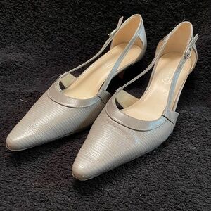 Talbots Grey textured heels